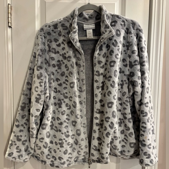 Alfred Dunner soft Sherpa zip front gray leopard jacket PXL - Picture 5 of 7